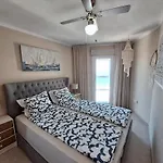 Americas Ocean Panorama Apartment